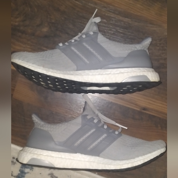 Adidas Ultraboost 4.0 Grey - Size 10W/8.5M - Picture 2 of 6